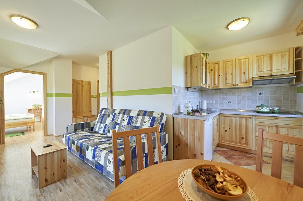 Apartments Organic Tourist Farm Gradisnik Prevalje Exterior foto